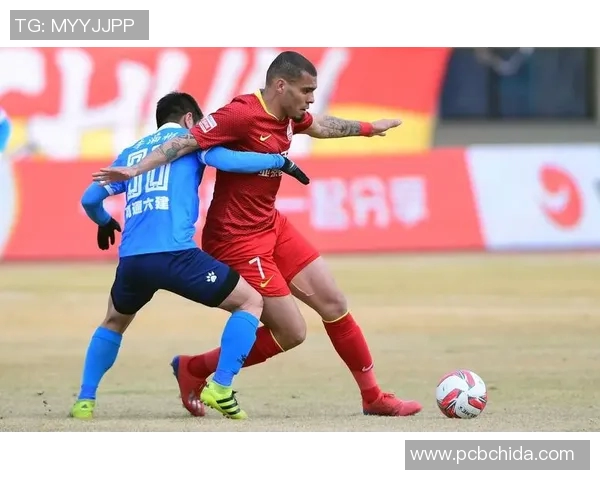 巴兰青年在主场迎战防卫者,力争全取三分展现球队实力与决心 巴兰青年在主场迎战防卫者,力争全取三分展现球队实力与决心